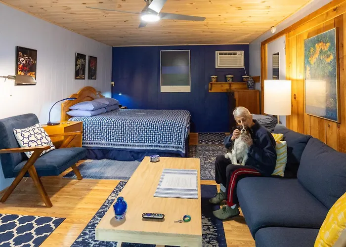 Cavalier Cottage B&B